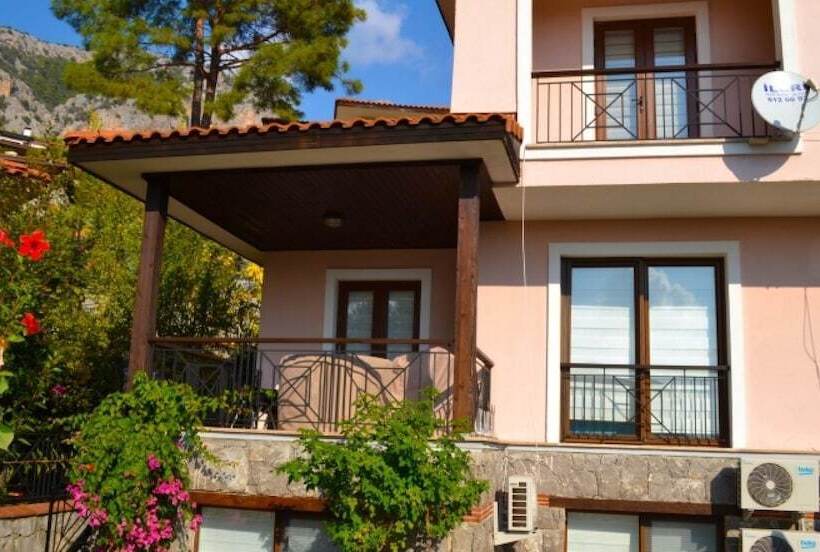 Villa Olive By Villa Safiya