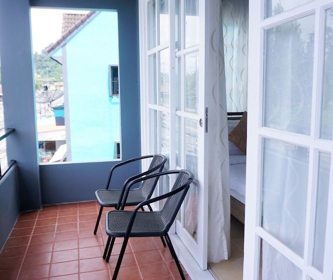 Destiny Hostel Khaolak