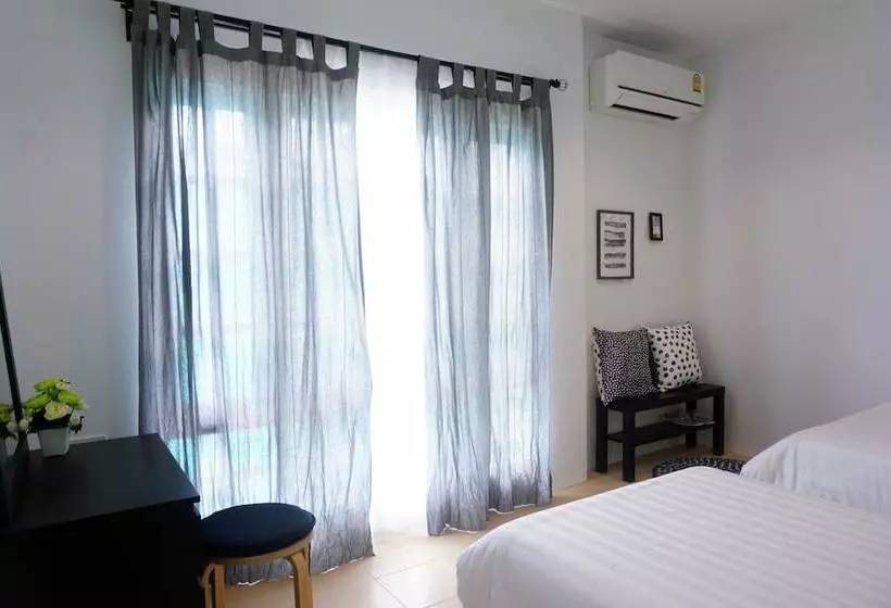 Destiny Hostel Khaolak