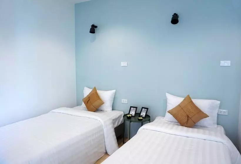 Destiny Hostel Khaolak