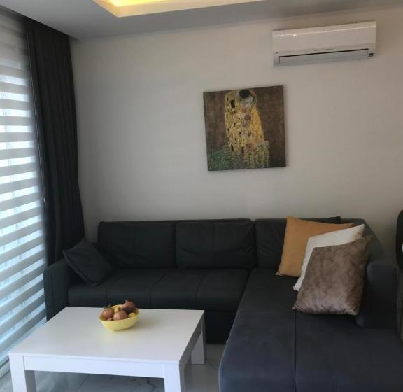 Elite Life 5 Residence 1 Bedroom