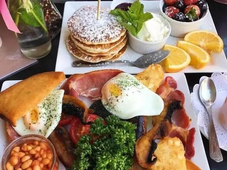 Freemantle Solent Lodge