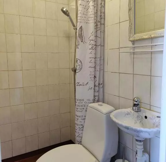 Hostelli Pensionat Granparken