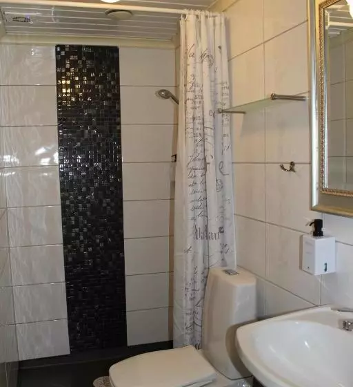 Hostelli Pensionat Granparken