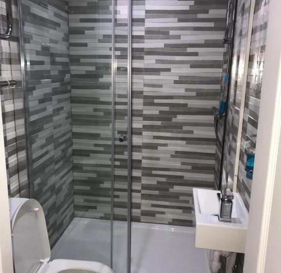 هتل Brownlows Inn