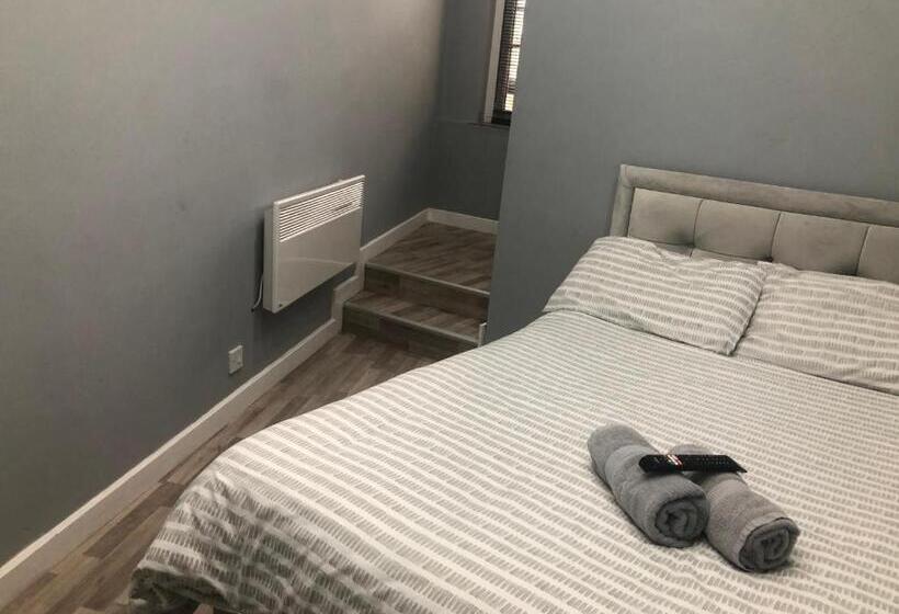 هتل Brownlows Inn