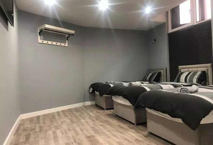 ホテル Brownlows Inn