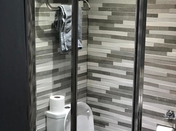 هتل Brownlows Inn