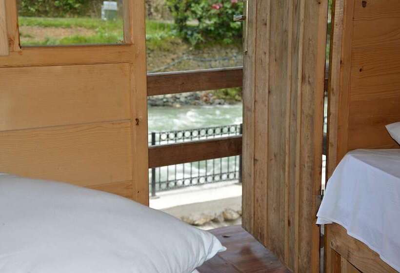 ホテル Kaptan Alabalik Konaklama Tesisleri