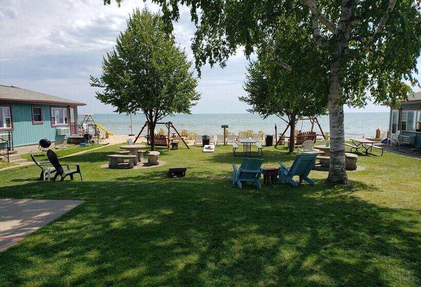 Paradise Beach Resort