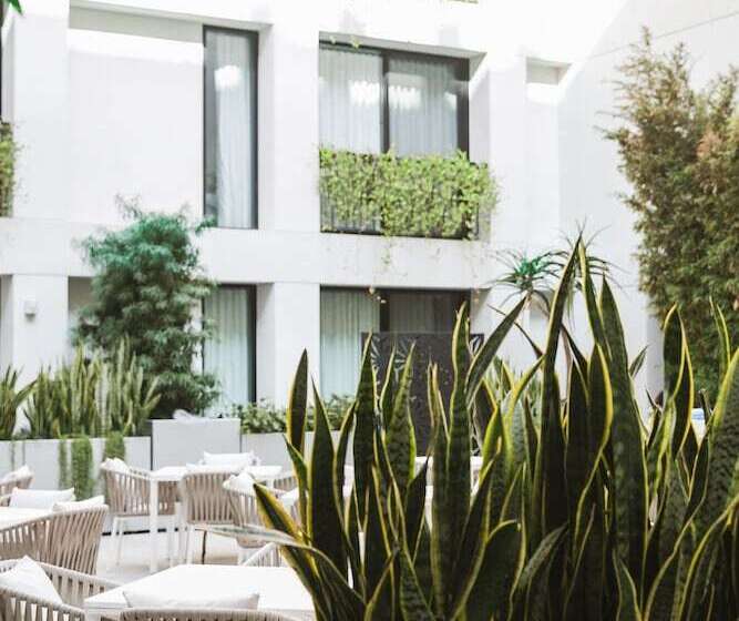 The Godfrey Hotel Hollywood