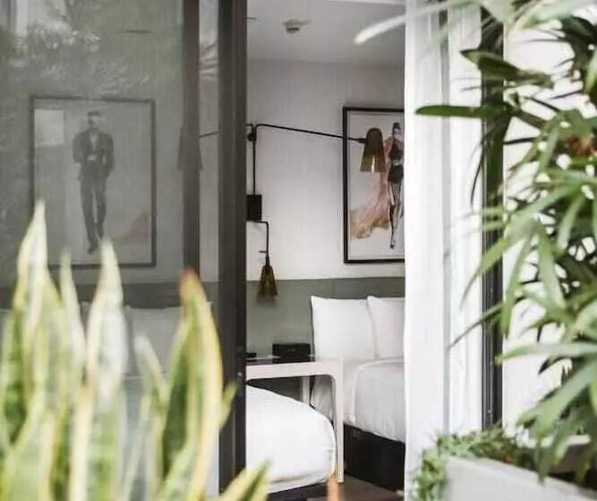 The Godfrey Hotel Hollywood