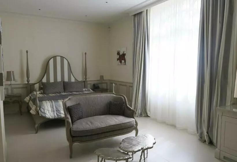 ベッドアンドブレックファースト Château La Rose Perriere