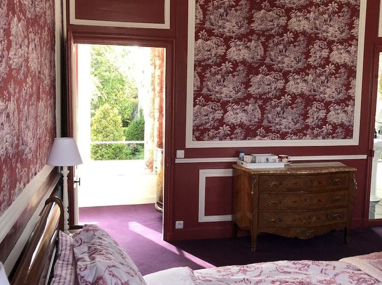 مبيت وإفطار L Hotel De Hercé Chambre D Hote