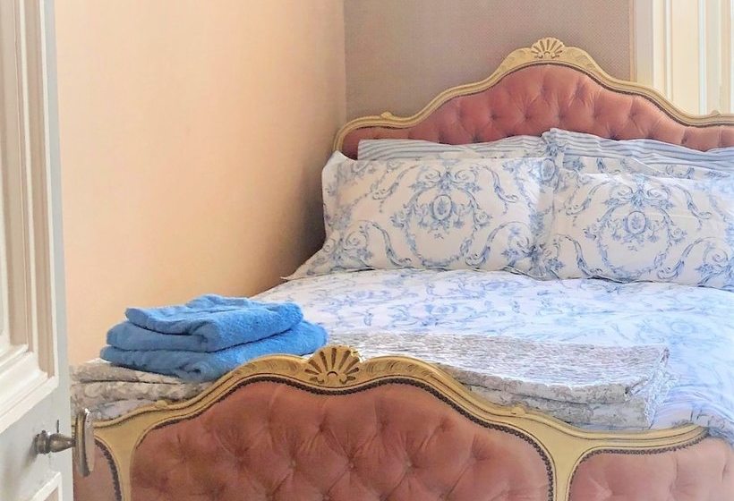 مبيت وإفطار L Hotel De Hercé Chambre D Hote