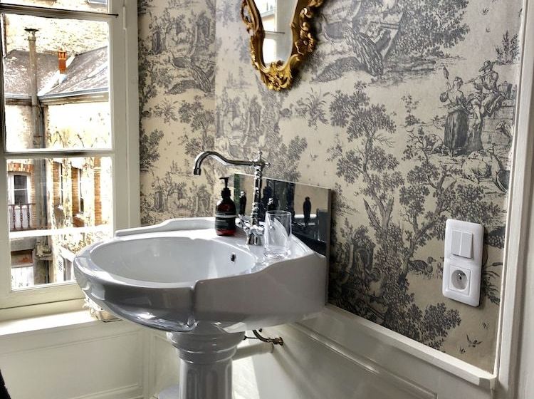 مبيت وإفطار L Hotel De Hercé Chambre D Hote