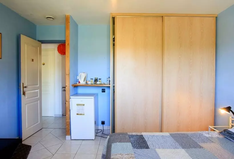 تختخواب و صبحانه Le Cabanon De Régine  Chambre D Hôtes