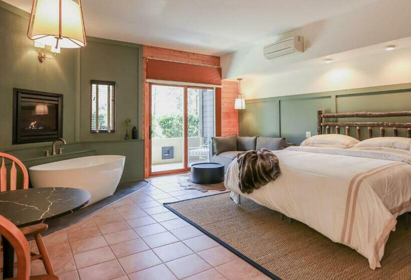 مبيت وإفطار Outland Chalet & Suites Great Smoky Mountains