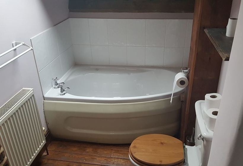 ベッドアンドブレックファースト The Granary