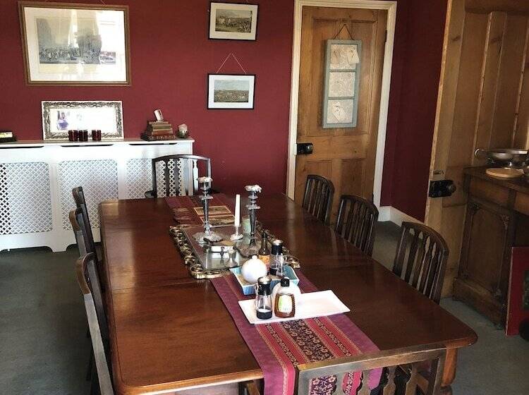 Bed and Breakfast Trenethick