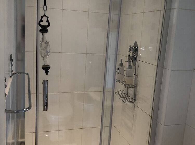 Bed and Breakfast Trenethick