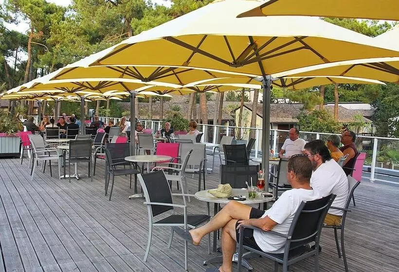 Hotelli Azureva Ronce Les Bains