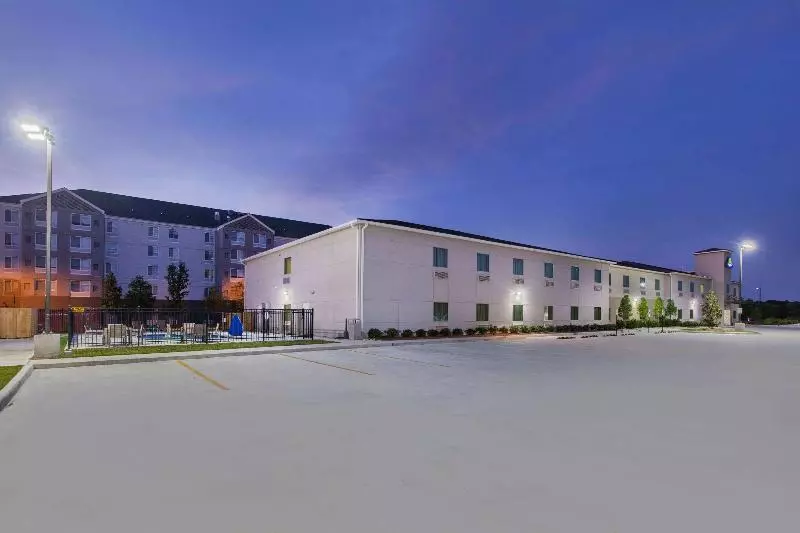 ホテル Days Inn By Wyndham Baton Rouge Airport