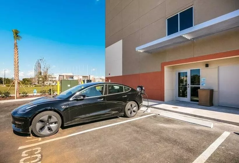 Hotelli Holiday Inn Express & Suites Jacksonville   Town Center, An Ihg