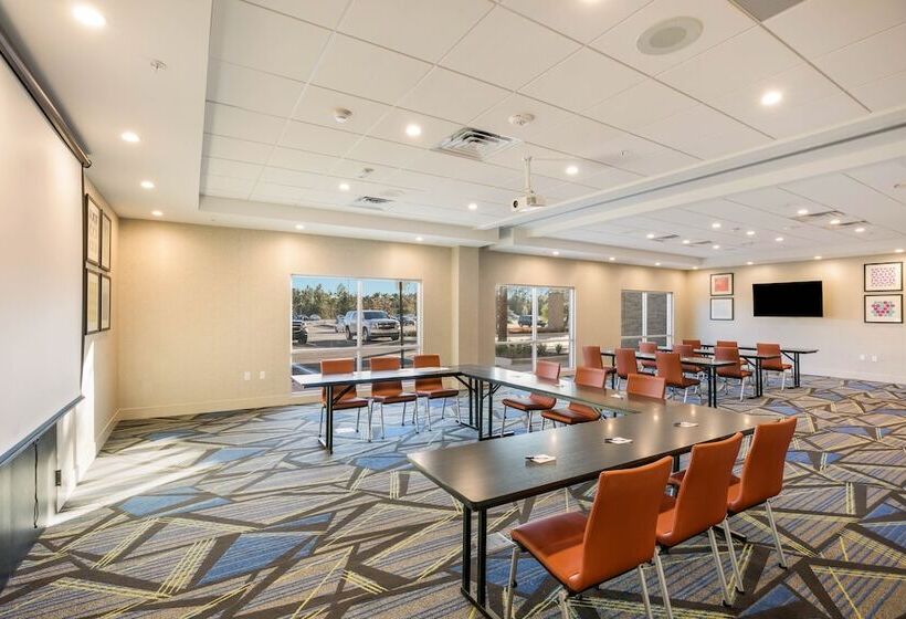 호텔 Holiday Inn Express & Suites Jacksonville   Town Center, An Ihg