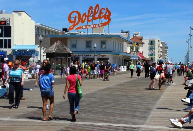 Oceanus Motel   Rehoboth Beach