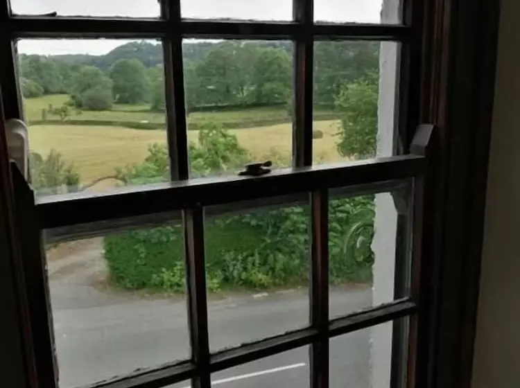 The Brown Horse Inn