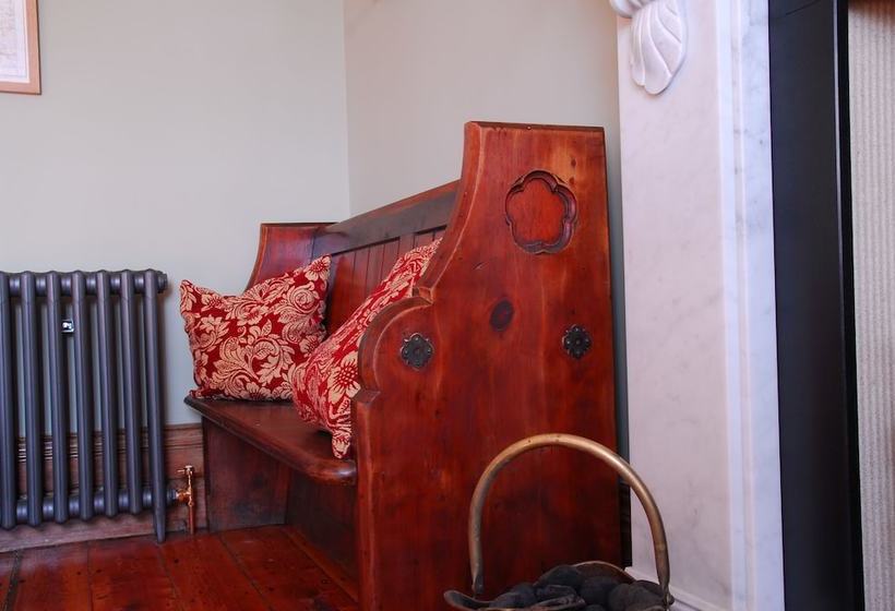 The Old Vicarage Country House Bed And Breakfast