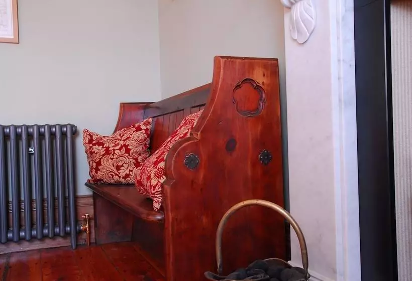 The Old Vicarage Country House Bed And Breakfast