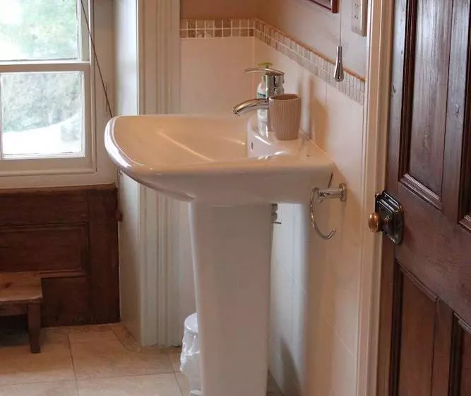The Old Vicarage Country House Bed And Breakfast