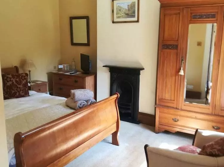 The Old Vicarage Country House Bed And Breakfast