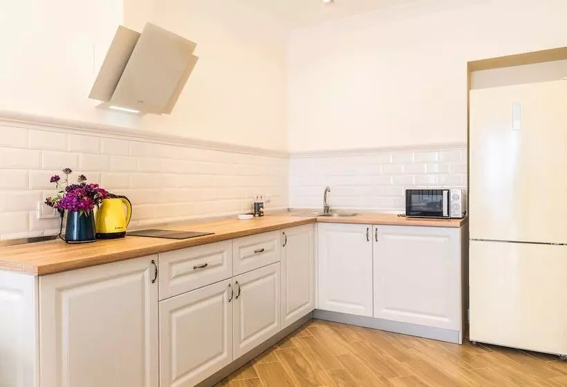 Apartment Greenwood Near Sea