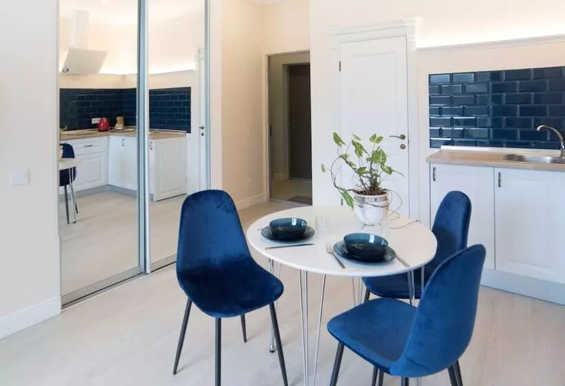 Apartment Greenwood Near Sea