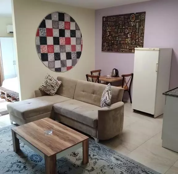 Aziz Apart Konaklama