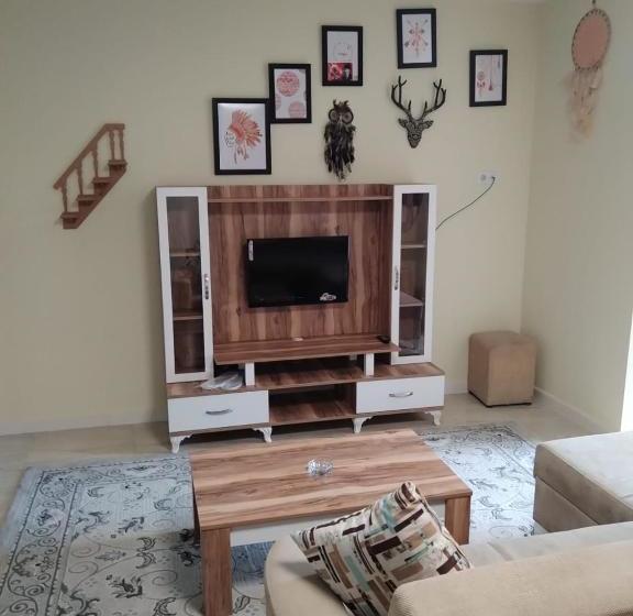 Aziz Apart Konaklama