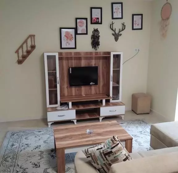 Aziz Apart Konaklama