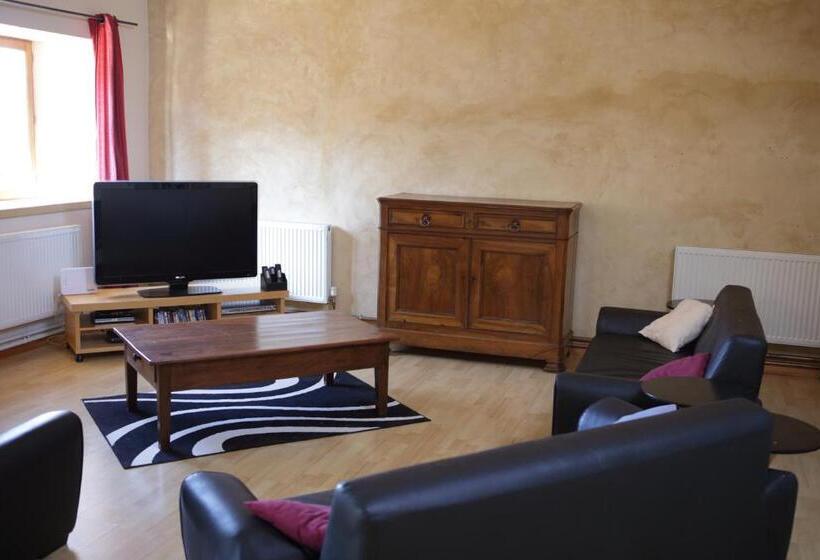 Bed and Breakfast Les Tours De Bombel