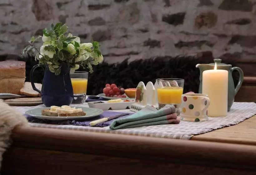 ベッドアンドブレックファースト The Granary