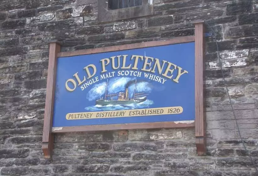 Hostelli Harbour Bridge Camps Bar