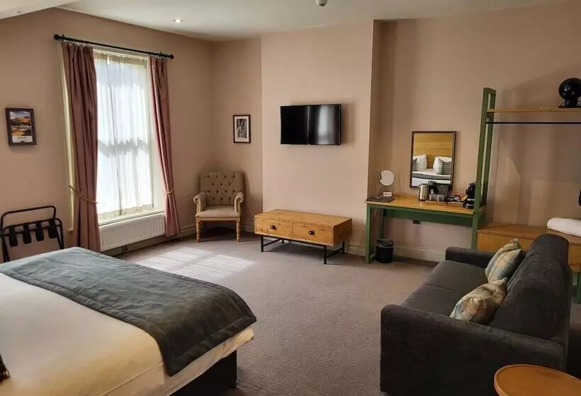 簡易ホテル The Black Hat