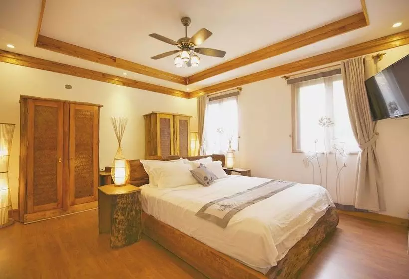 هتل An Bang Beach Hideaway