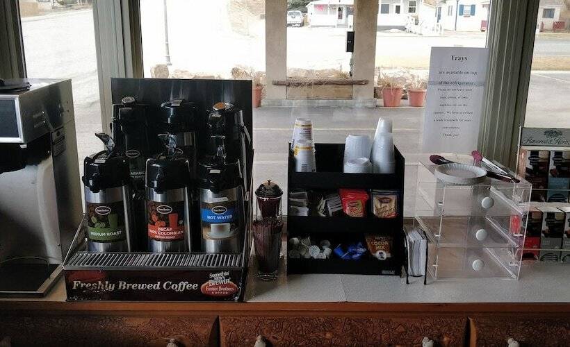 هتل Buffalo Bill's Antlers Inn