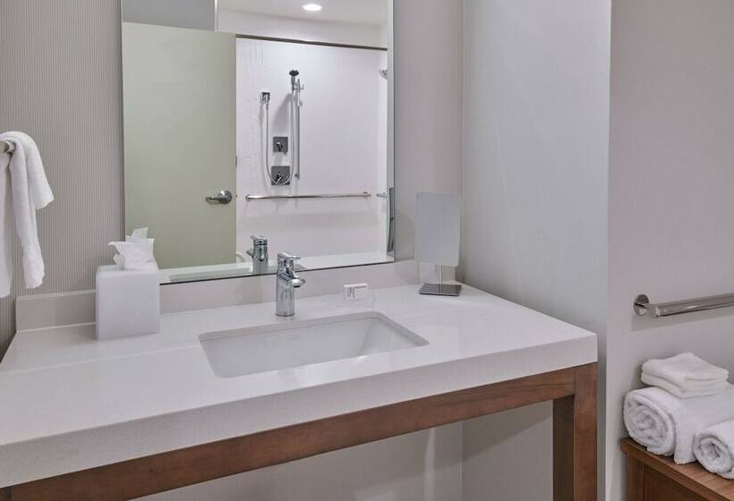 酒店 Courtyard By Marriott Petoskey At Victories Square