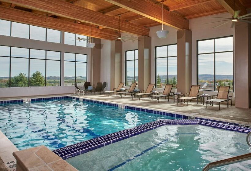 酒店 Courtyard By Marriott Petoskey At Victories Square