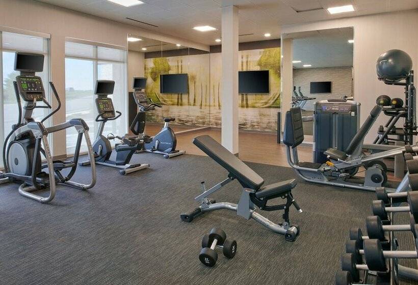 酒店 Courtyard By Marriott Petoskey At Victories Square