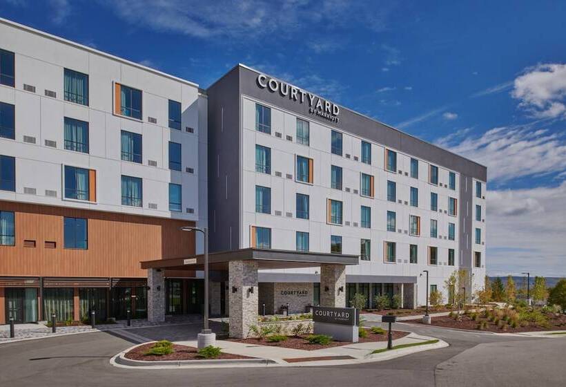 酒店 Courtyard By Marriott Petoskey At Victories Square